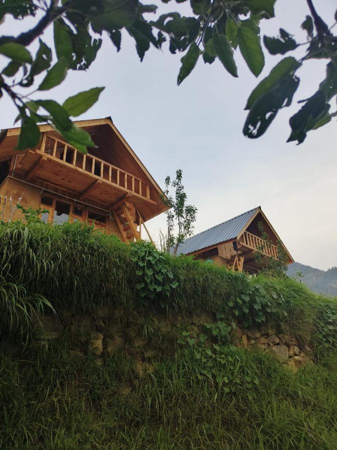 JibhiDeep In Woods别墅 外观 照片